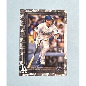 2025 Topps Series 1 ,Tommy Edman Spring Training Foil  Los Angeles Dodgers #214